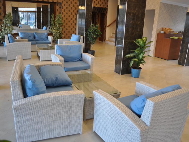 Hotel Dora