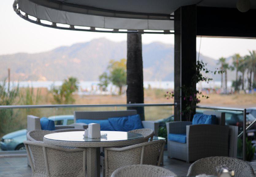 Dora Marmaris