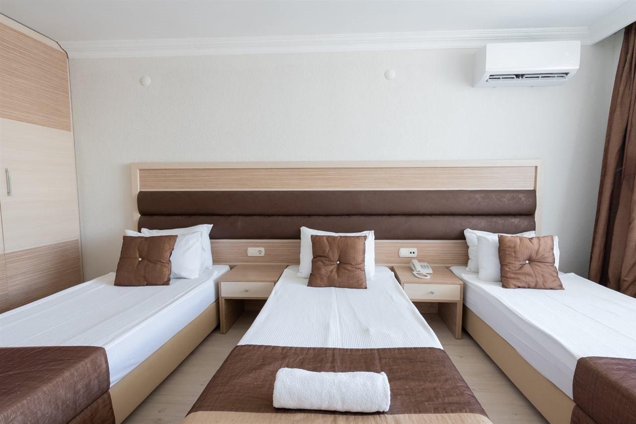 Dora Marmaris