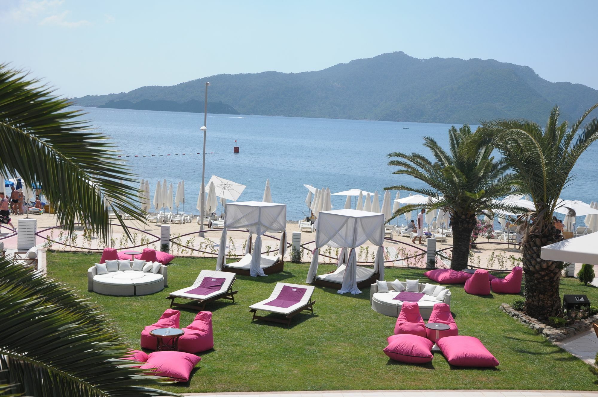 Dora Hotel