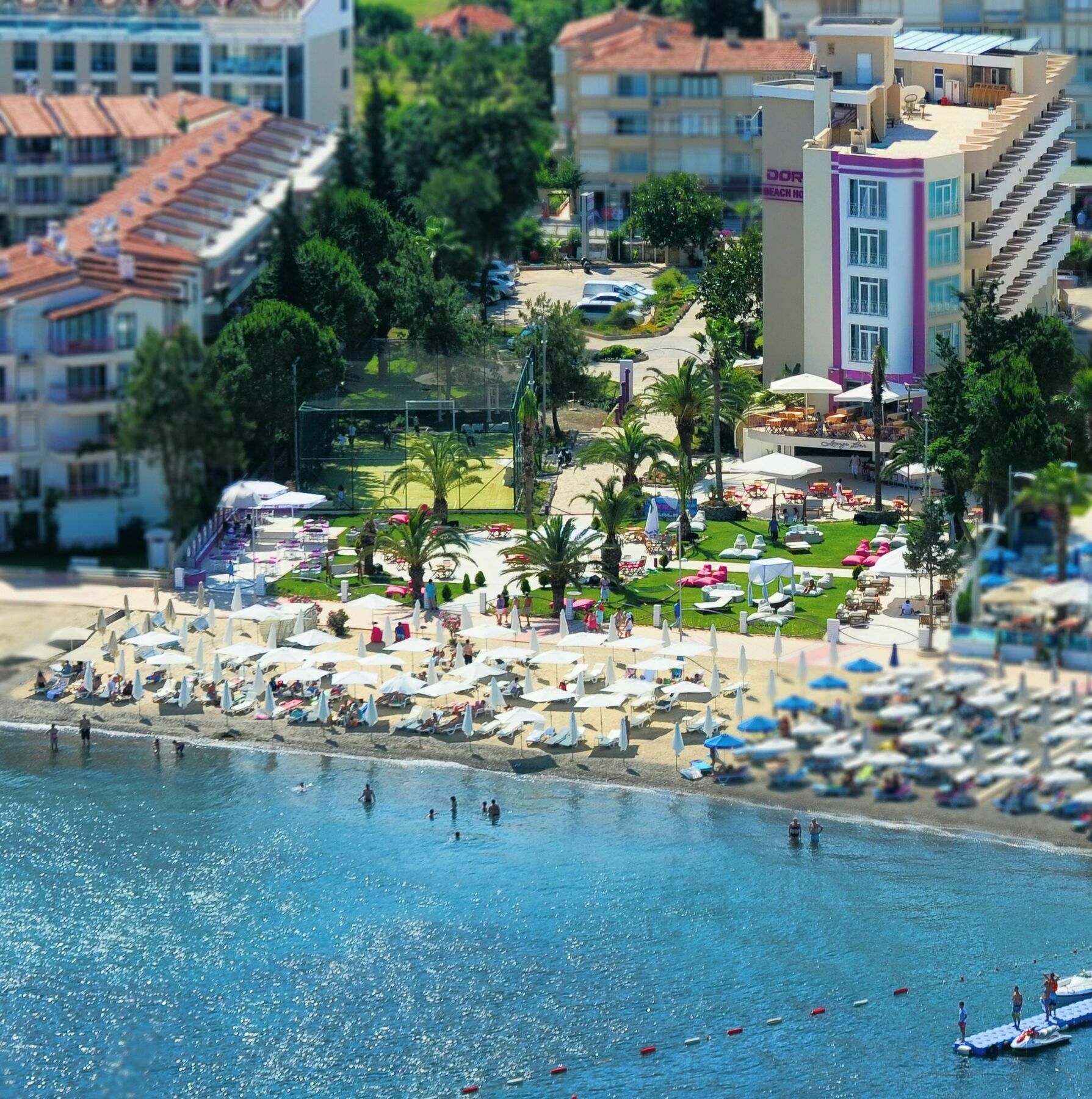 Dora Hotel 4*